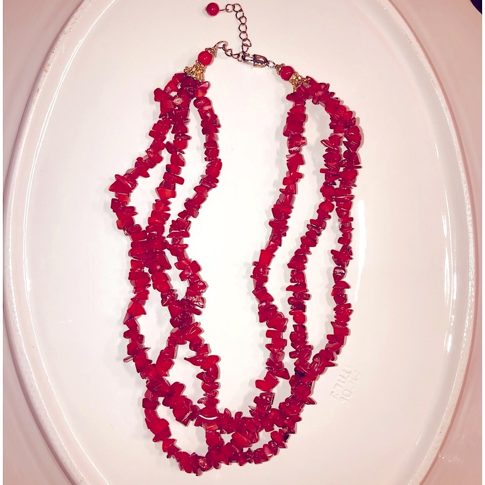 RED CORAL DEEP RED NECKLACE 3 LAYERED CHOKER  ORIGINAL ANTIQUE CLASP VINTAGE - Picture 2 of 4